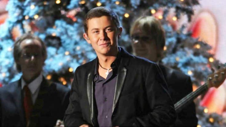 Scotty McCreery Donates His Talent For A Special Christmas Cause | Country Music Videos
