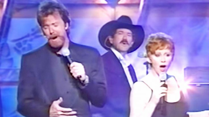 Reba McEntire & Brooks & Dunn Debut “If You See Him/If You See Her” At 1998 ACM Awards | Country Music Videos