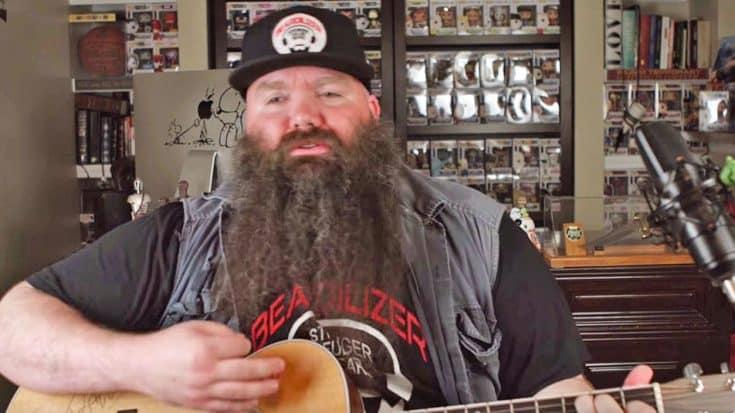 Southern Man Bleeds Raw Talent In Stripped-Down Cover Of Skynyrd’s ‘Simple Man’ | Country Music Videos