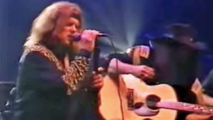 ‘Saturday Night Special’ Undergoes A Major Makeover In Gritty Acoustic Performance | Country Music Videos