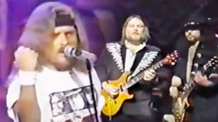 Skynyrd ‘Keeps The Faith’ In Live Performance That Will Have You Yelling Hallelujah | Country Music Videos