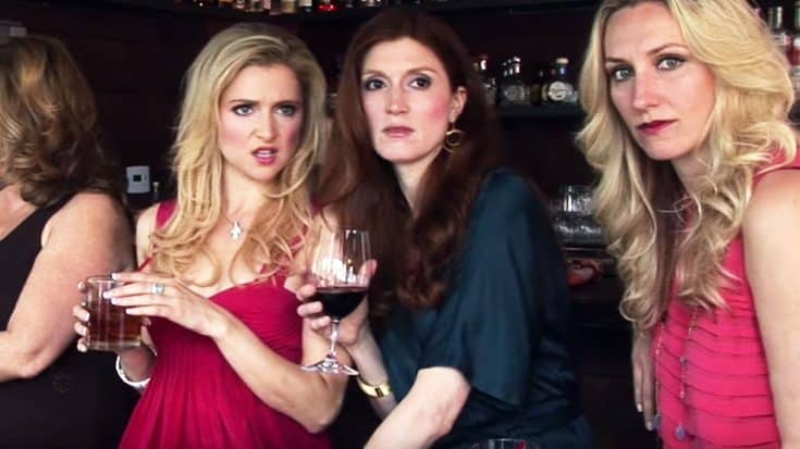 Video Shows Women Saying Stereotypical Southern Phrases | Country Music Videos