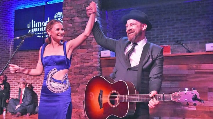 Sugarland Steals CMA Awards Show Thunder By Hinting At Reuniting For New Music | Country Music Videos