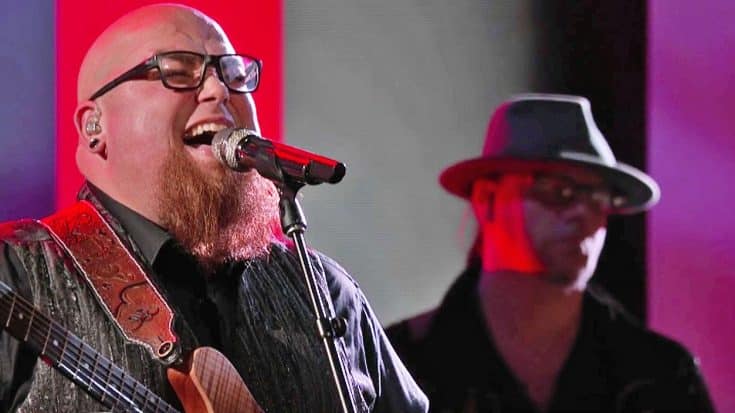 Country Powerhouse Ignites ‘Voice’ Stage With Fiery Chris Stapleton Hit | Country Music Videos