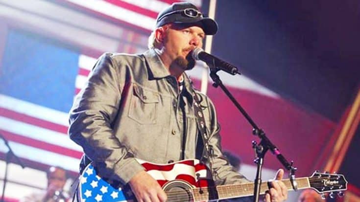 Toby Keith Is NOT A Republican?! This Is Interesting… | Country Music Videos