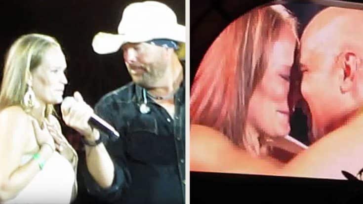 Toby Keith Reunites Wife & Deployed Husband During Passionate ‘American Soldier’ Performance | Country Music Videos
