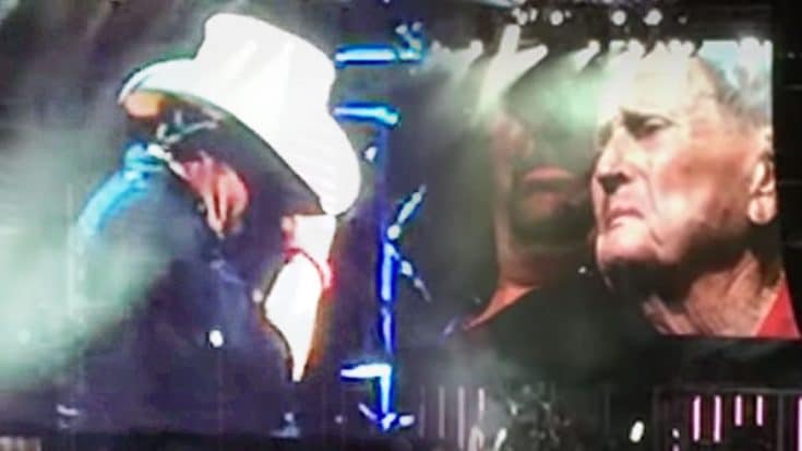 Toby Keith Wipes Away Tears While Bringing 93-Year-Old Veteran On Stage | Country Music Videos