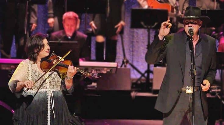 The Devil Meets His Match In Trace Adkins’ Fiery Tribute To Charlie Daniels | Country Music Videos