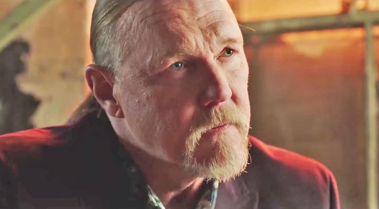 Trace Adkins Stars In New Movie Based On Christian Singer’s Inspiring True Story | Country Music Videos