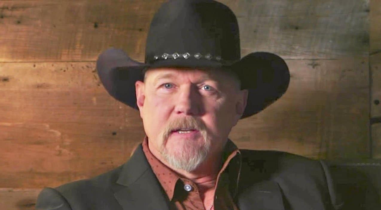 Learn The Story Behind The Song That Trace Adkins Almost Turned Away | Country Music Videos