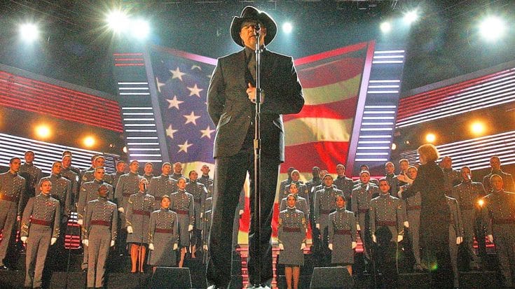 Trace Adkins Dedicates ‘Til The Last Shot’s Fired’ Performance With West Point Glee Club To Veterans | Country Music Videos