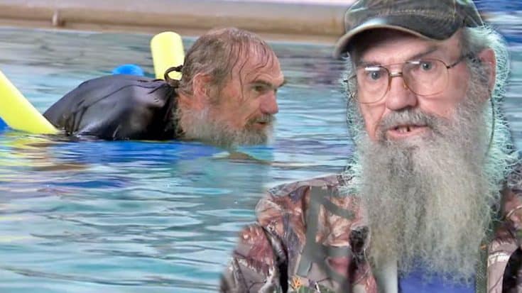 Uncle Si Tries His Hand At Water Aerobics And It’s Hilarious! | Country Music Videos