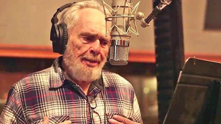 Unheard Phone Conversation Between Merle Haggard & Country Superstar Surfaces | Country Music Videos