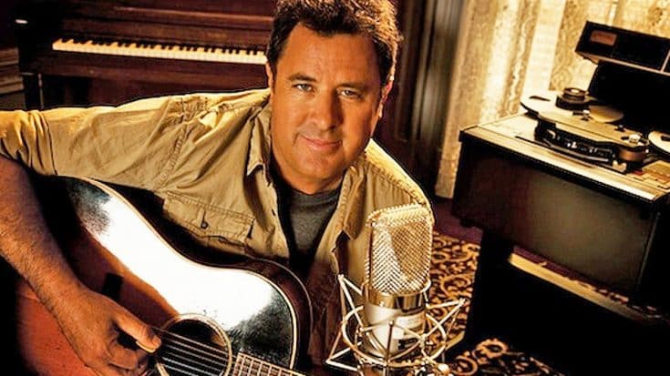 Vince Gill Receives Huge Honor | Country Music Videos