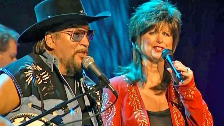 Waylon Jennings And Jessi Colter’s Love Runs Deep In Their Final Duet | Country Music Videos