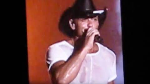 Sexy Tim Mcgraw Gets Soaking Wet In She S My Kind Of Rain