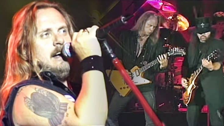Skynyrd Attacks The Stage With Fierce Performance Of Fan-Favorite Song ‘Whiskey Rock-A-Roller’ | Country Music Videos