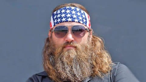Fans Freak Out After Willie Robertson Debuts Huge Change In Appearance | Country Music Videos