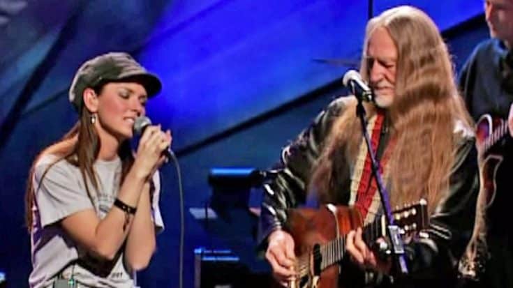 Shania Twain Joins Willie Nelson For “Blue Eyes Crying In The Rain” Duet In 2003 | Country Music Videos