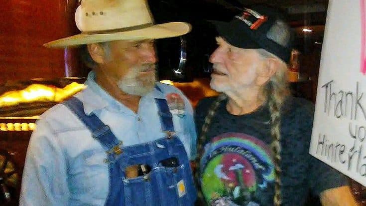 Stage 4 Cancer-Stricken Willie Nelson Fan Meets His Idol | Country Music Videos
