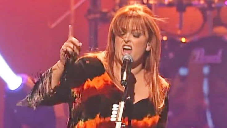 Wynonna Judd Sings ‘No One Else On Earth’ At The Opry In 2005 | Country Music Videos
