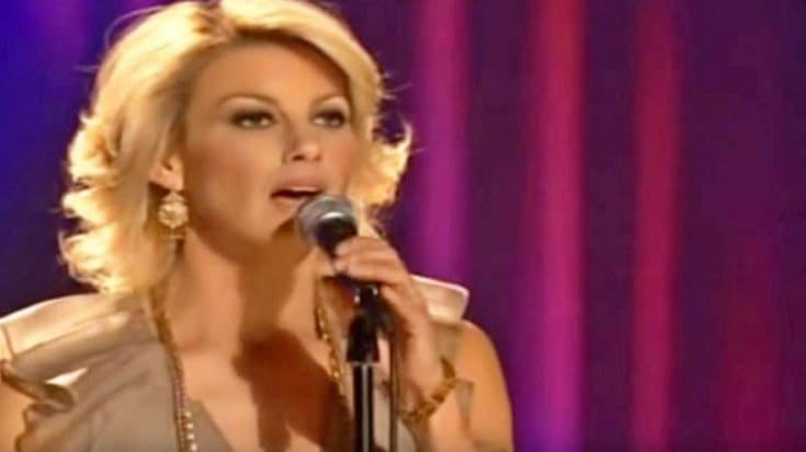 Faith Hill Performs Epic Mash-Up Of All Your Favorite Christmas Hymns | Country Music Videos