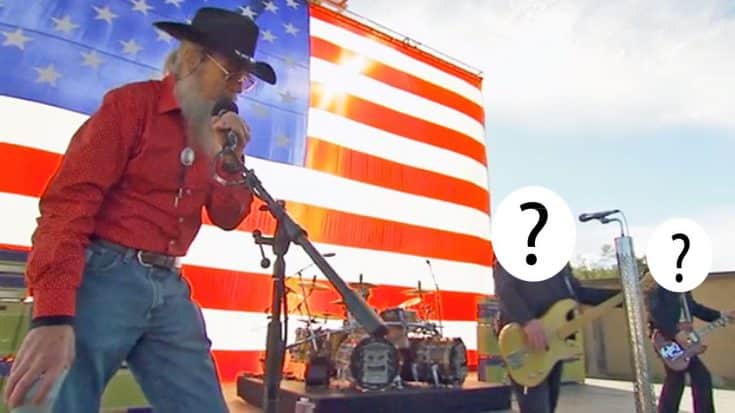 Legendary Rock Band Makes Surprise Appearance On Final Episode Of ‘Duck Dynasty’ | Country Music Videos