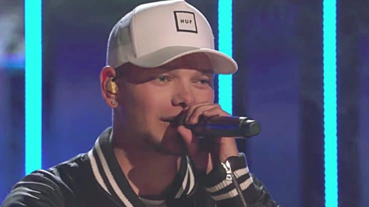 Kane Brown Appears As Guest On Season 14 Of ‘The Voice’ & Sings ‘Heaven’ | Country Music Videos