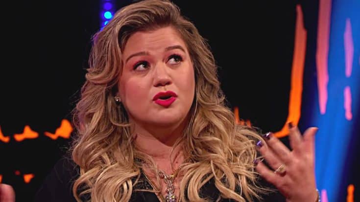 Kelly Clarkson Explains Her Relationship With Her Estranged Father In 2017 Interview | Country Music Videos