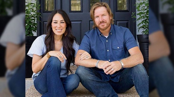 Joanna Gaines Shares First Selfie With “Snug As A Cuddlebug” Baby Crew | Country Music Videos