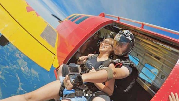 Sadie Robertson Jumps Out Of Plane To Make Massive Announcement | Country Music Videos