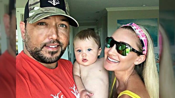 Jason Aldean Shows Off New Photo Of Baby Son’s Breakthrough | Country Music Videos