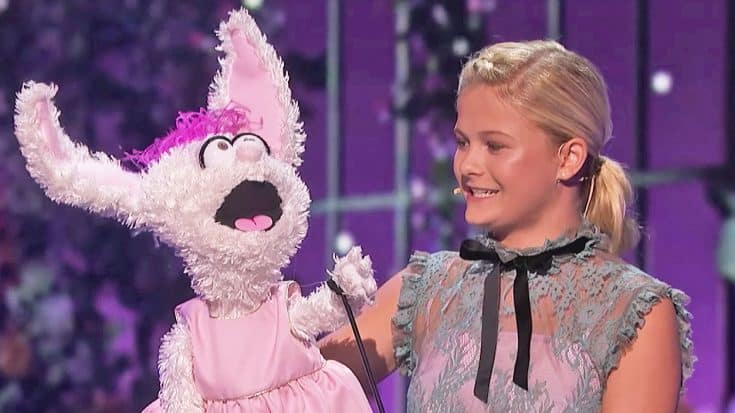 One Year After Winning “AGT,” Darci Lynne & Puppet Petunia Returned For “Show Off” Performance | Country Music Videos