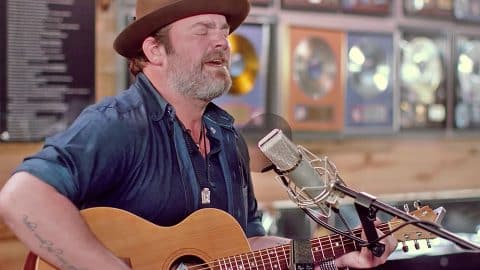 Lee Brice Performs I Drive Your Truck At The George Jones Museum Country Rebel