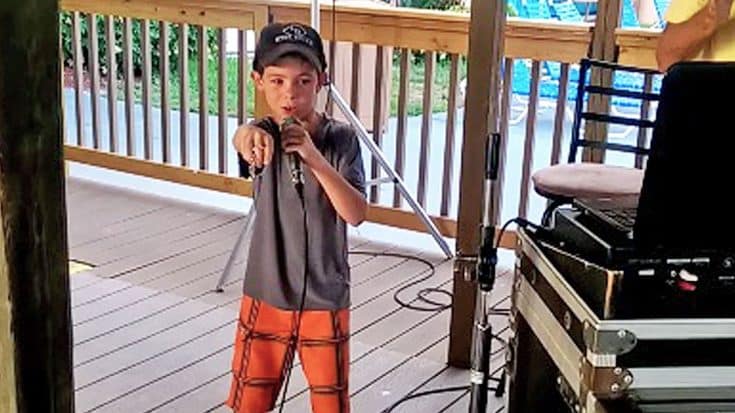 Little Boy Dances & Delivers Karaoke Version Of Luke Bryan’s ‘Country Girl’ | Country Music Videos