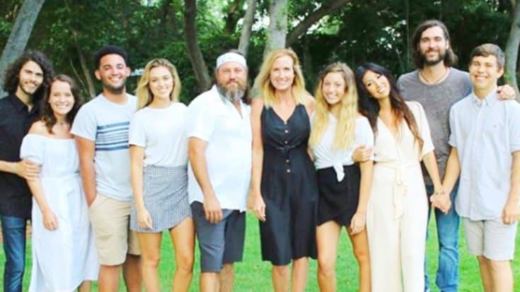 Young ‘Duck Dynasty’ Stars Share Exciting News About Their Future | Country Music Videos