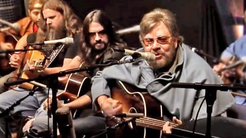 Jamey Johnson & Shooter Jennings Join Hank Jr. In 2012 For ‘Waymore’s Blues’ | Country Music Videos