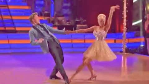 Kellie Pickler & Derek Hough Kick Up Their Heels In ‘Footloose’ Dance On DWTS Season 16 | Country Music Videos