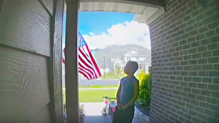 Security Camera Catches Little Boy’s Encounter With American Flag | Country Music Videos