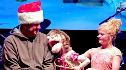 Darci Lynne’s Puppet Edna Serenades Audience Member With ‘Santa Baby’ At 2017 Concert | Country Music Videos