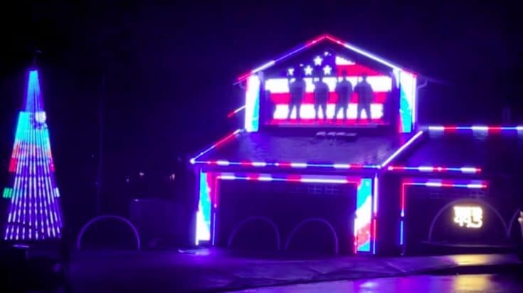 Christmas Light Show Set To ‘God Bless The U.S.A.’ Honors Various Military Branches | Country Music Videos