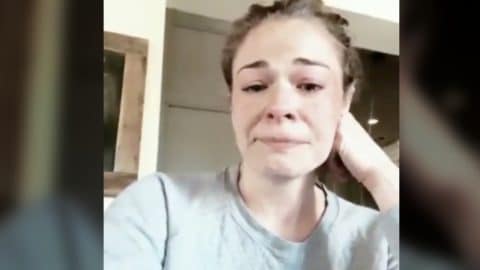 LeAnn Rimes Tearfully Addresses Fans After Sudden Loss | Country Music Videos