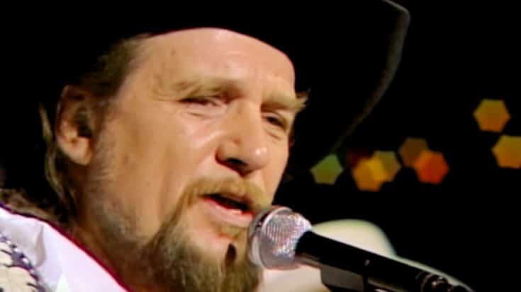 Waylon Jennings Stormed Off The Set Of The ‘Late Late Show’ In 1998 | Country Music Videos