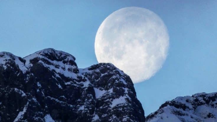 Don’t Miss The Super Snow Moon Tonight – Here’s What It Means | Country Music Videos