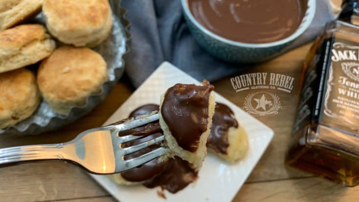 Southern-Style Chocolate Gravy And Biscuits | Country Music Videos