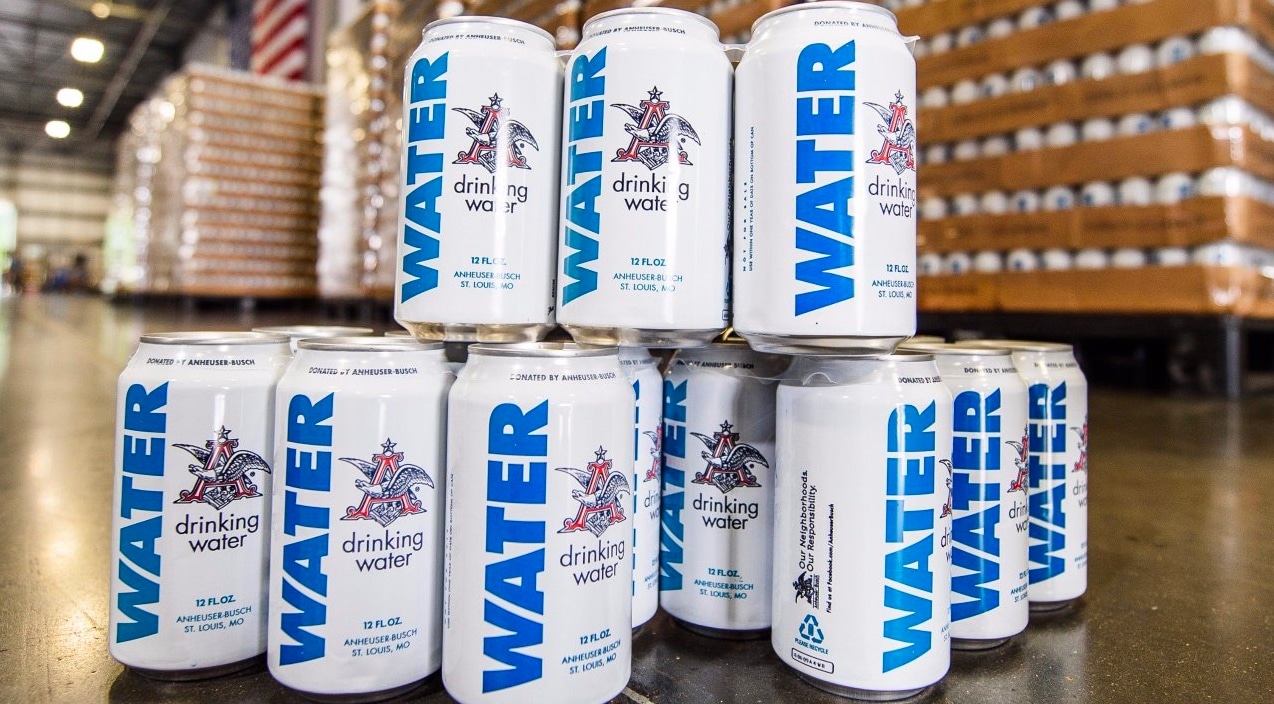 Anheuser-Busch To Send 100,000+ Cans Of Water To Nebraska Flood Victims | Country Music Videos