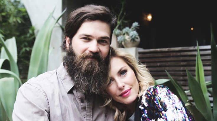 ‘Duck Dynasty’ Wife Starts New Business Venture | Country Music Videos