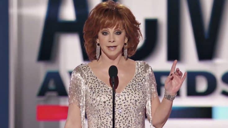 Reba McEntire Kicks Off ACM Awards Show Monologue By Going To Bat For Women | Country Music Videos