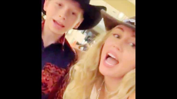 ‘Yodel Boy’ Mason Ramsey Joins Miley Cyrus For ‘Old Town Road’ Duet At Opry | Country Music Videos