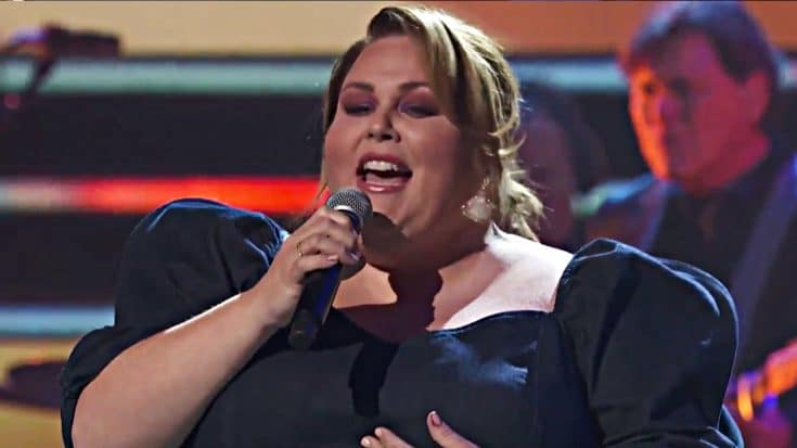 CMT Artists Of The Year: ‘This Is Us’ Actress Chrissy Metz Honors Luke Combs With ‘Even Though I’m Leaving’ | Country Music Videos
